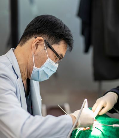 W 임플란트